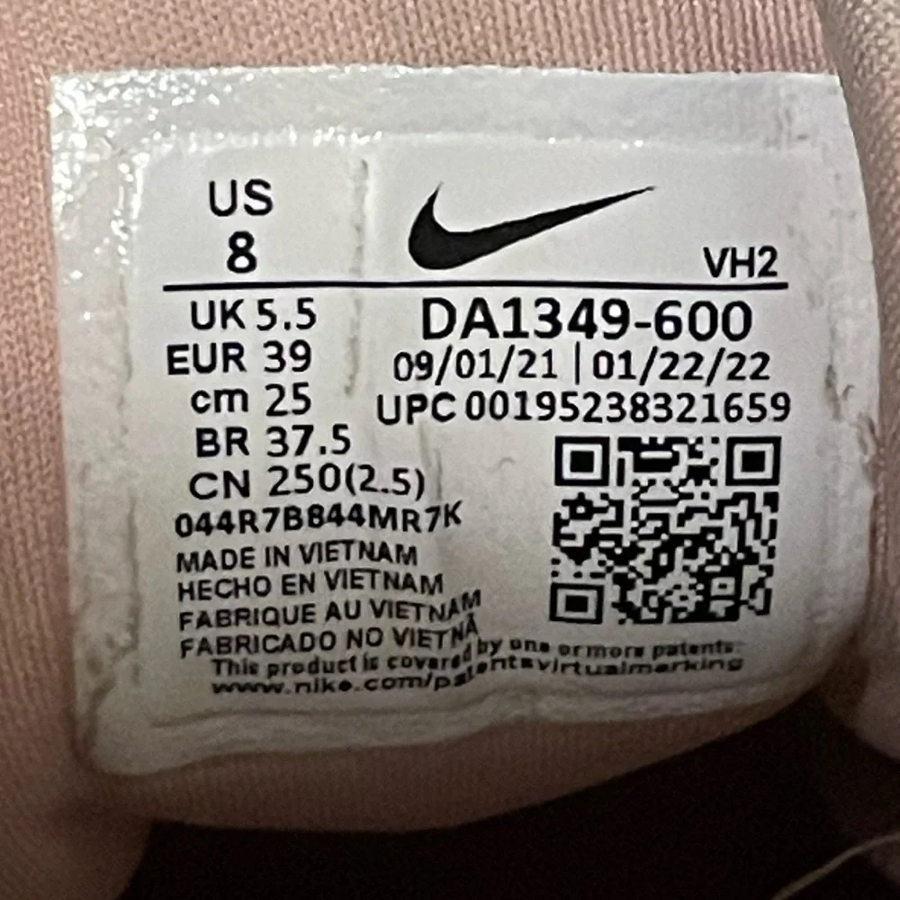 Nike Renew In Season Cross Trainer Rose Pink Metallic Pewter Silver Women Size 8
